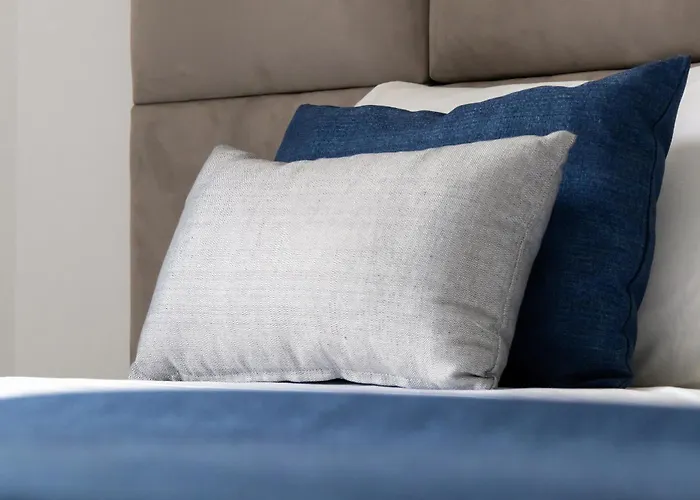 Апартаменты The Sisters' House *