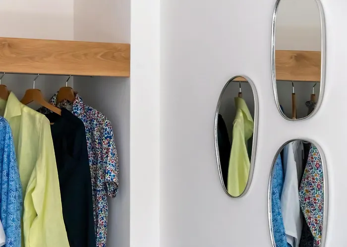 The Sisters' House *