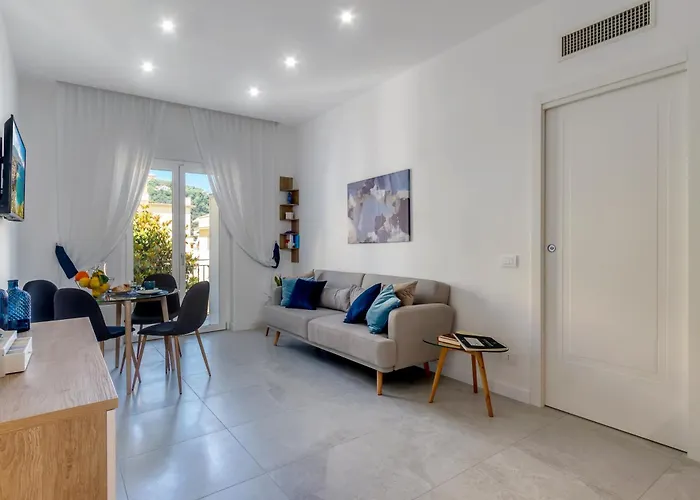 The Sisters' House Апартаменты