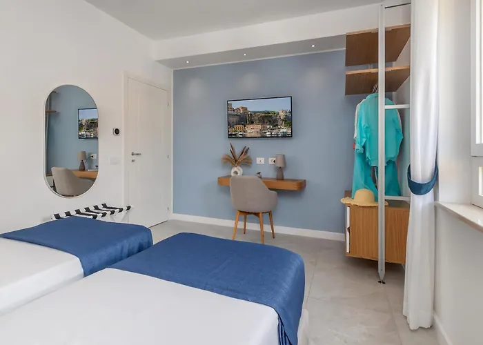 Апартаменты The Sisters' House